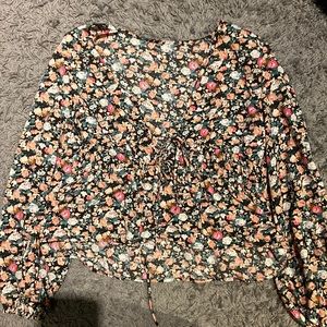 Tie-up long sleeve floral shirt